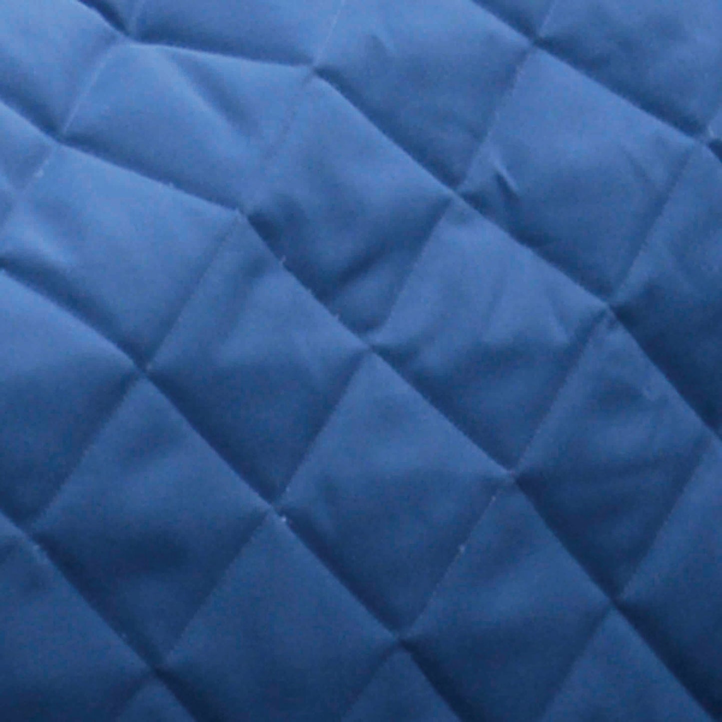 Comfitec 1000D Diamond Quilt Detach-a-Neck Medium 220 gram